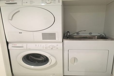 Photo of property in 10/30 London Quay, Picton, 7220