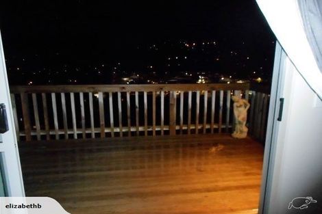 Photo of property in 32 Speldhurst Grove, Stokes Valley, Lower Hutt, 5019