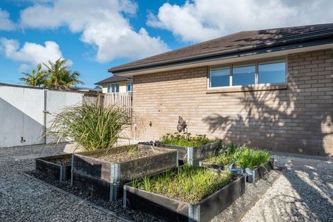Photo of property in 18 Lemon Grove Lane, Greenhithe, Auckland, 0632