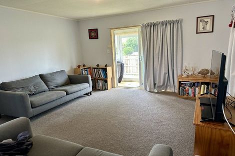 Photo of property in 64 Rhodes Drive, Kelvin Grove, Palmerston North, 4414