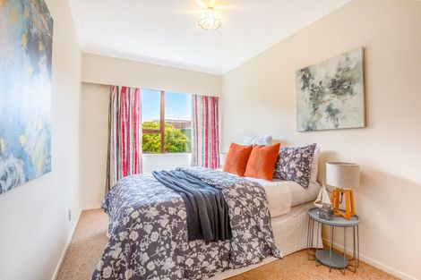 Photo of property in 282c Main Road, Tawa, Wellington, 5028