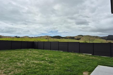 Photo of property in 5 Mataikokako Loop, Kawakawa Bay, 2585