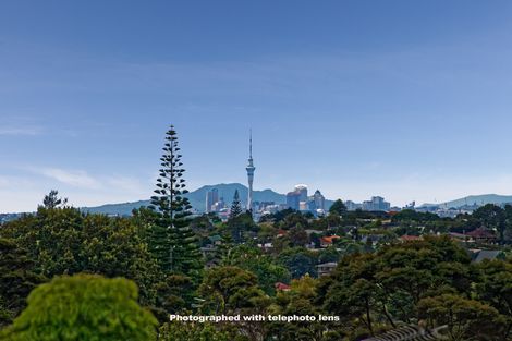 Photo of property in 5 Kotinga Avenue, Glen Eden, Auckland, 0602