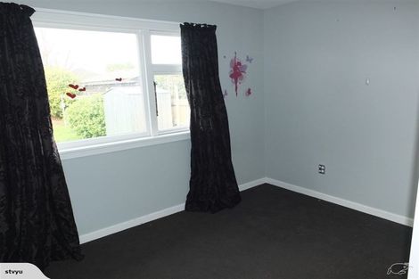 Photo of property in 106 Avonhead Road, Avonhead, Christchurch, 8042