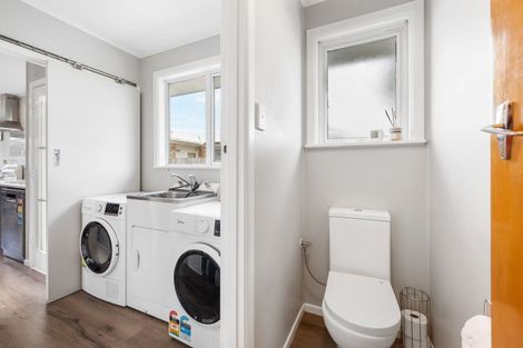 Photo of property in 11a Fox Place, Cloverlea, Palmerston North, 4412