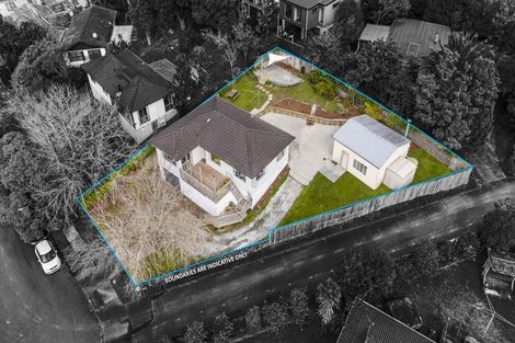 Photo of property in 10 Glucina Place, Glen Eden, Auckland, 0602