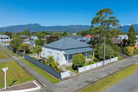 Photo of property in 133 Russell Street, Westport, 7825