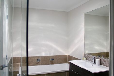 Photo of property in 6 Skylark Road, Hobsonville, Auckland, 0616