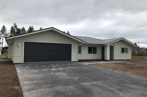 Photo of property in 4 Bastille Court, Rangatira Park, Taupo, 3330