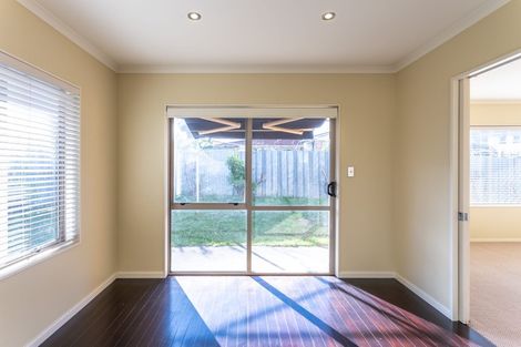 Photo of property in 3a Sorrel Crescent, Bucklands Beach, Auckland, 2012