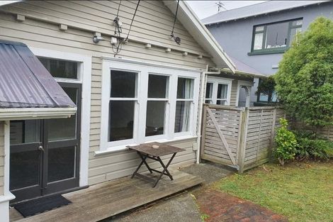 Photo of property in 64 Central Terrace, Kelburn, Wellington, 6012