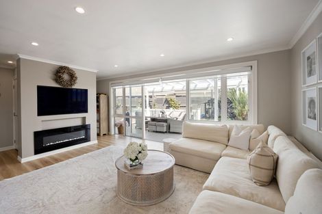 Photo of property in 6 Erika Place, Fairview Downs, Hamilton, 3214