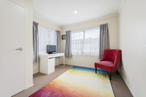 Photo of property in 6 Newfound Way, Glen Eden, Auckland, 0602