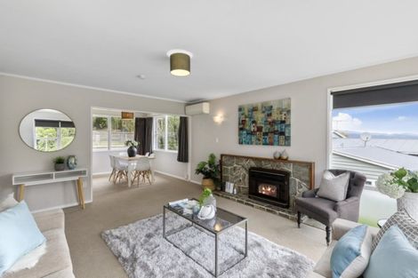 Photo of property in 70 Dowse Drive, Maungaraki, Lower Hutt, 5010