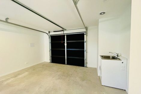 Photo of property in 8 Riroriro Lane, Halswell, Christchurch, 8025