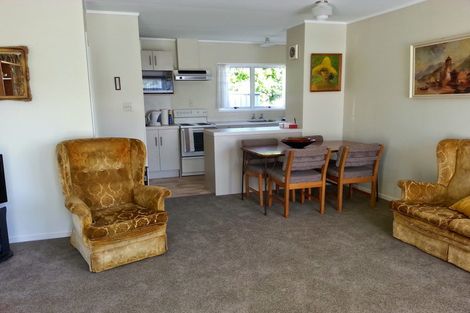 Photo of property in 1/34 Walton Street, Red Beach, 0932