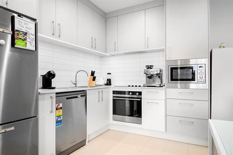 Photo of property in 208/6 Waikumete Road, Glen Eden, Auckland, 0602