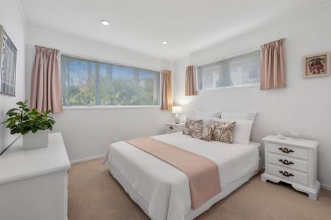 Photo of property in 3 Copperfield Terrace, Mellons Bay, Auckland, 2014