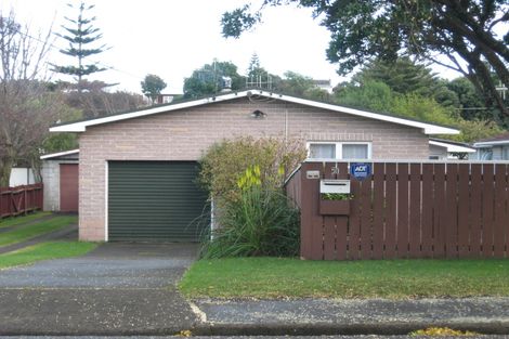 Photo of property in 51 Alexander Road, Raumati Beach, Paraparaumu, 5032