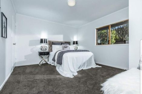 Photo of property in 2/15 Long Bay Drive, Torbay, Auckland, 0630