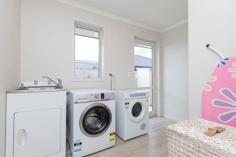 Photo of property in 5 Trauzer Place, Flagstaff, Hamilton, 3210