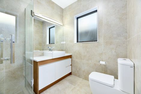 Photo of property in 28 Windlass Street, Long Bay, Auckland, 0630