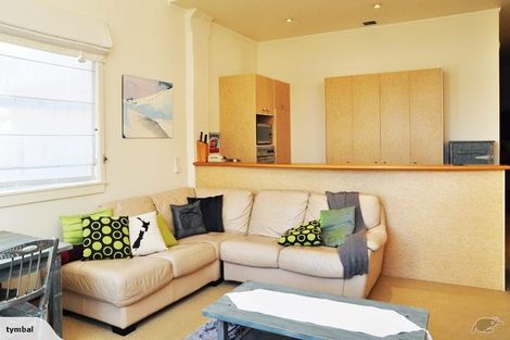 Photo of property in 5/37 Majoribanks Street, Mount Victoria, Wellington, 6011