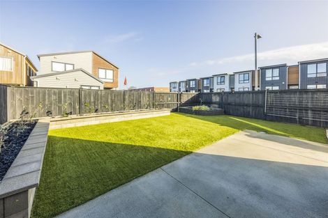 Photo of property in 2 Turehu Road, Papakura, 2110