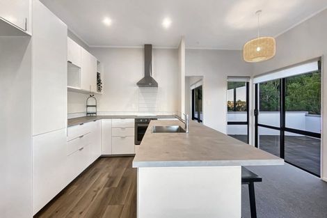 Photo of property in 23 Ian Sage Avenue, Torbay, Auckland, 0630