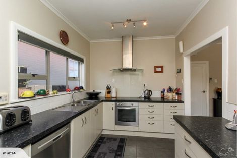 Photo of property in 103 Brooklands Road, Brooklands, New Plymouth, 4310