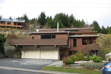 Photo of property in 205 Fernhill Road, Sunshine Bay, Queenstown, 9300