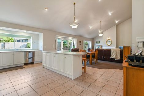 Photo of property in 7 Guernsey Place, Grandview Heights, Hamilton, 3200