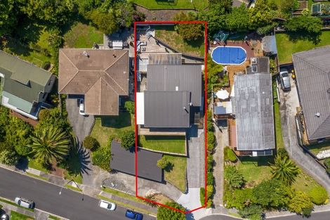 Photo of property in 17 Brigantine Drive, Beach Haven, Auckland, 0626