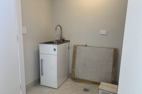 Photo of property in 15 William Calvert Drive, Swanson, Auckland, 0614