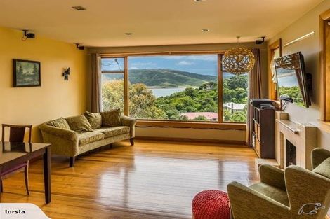 Photo of property in 22 Kiriwai Road, Paremata, Porirua, 5024