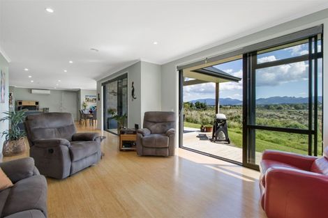 Photo of property in 13 Riverside Place, Katikati, 3129