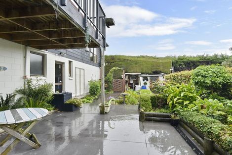 Photo of property in 1 Rockview Place, Mount Pleasant, Christchurch, 8081