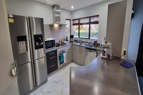 Photo of property in 7 Monterey Place, Parklands, Christchurch, 8083