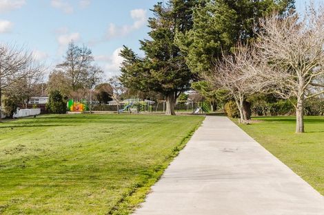 Photo of property in 60 Ellesmere Crescent, Highbury, Palmerston North, 4412