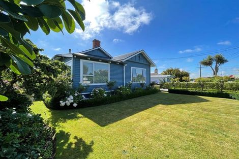 Photo of property in 12 Parsonage Road, Waimate, 7924