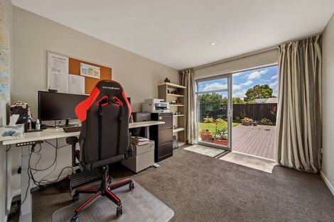 Photo of property in 9 Crown Close, Prebbleton, 7604