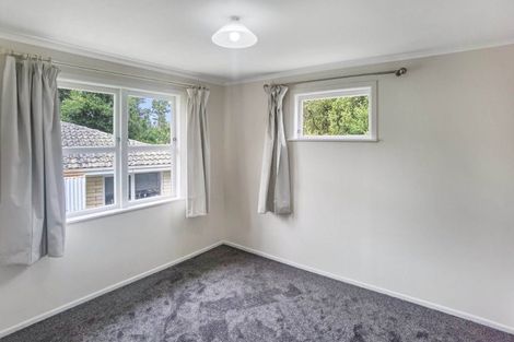 Photo of property in 26 Sovereign Place, Glenfield, Auckland, 0629