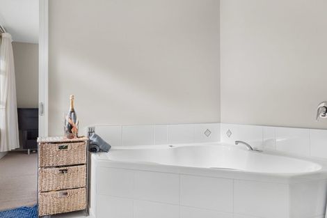 Photo of property in 35 Cridland Place, Halswell, Christchurch, 8025