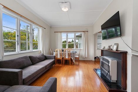 Photo of property in 52 Claude Street, Fairfield, Hamilton, 3214