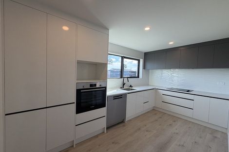 Photo of property in 34b Hyperion Drive, Randwick Park, Auckland, 2105