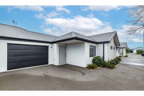 Photo of property in 2/36 Shirley Road, Richmond, Christchurch, 8013