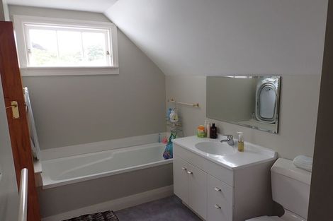 Photo of property in 10 Somerset Avenue, Newtown, Wellington, 6021