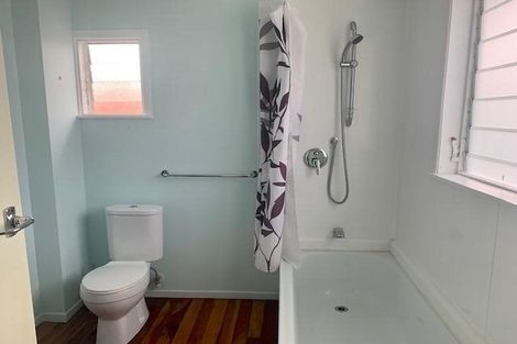 Photo of property in 727 Swanson Road, Swanson, Auckland, 0612