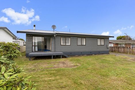 Photo of property in 2 Tania Crescent, Western Heights, Rotorua, 3015