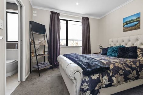 Photo of property in 2d Country Club Lane, Waiuku, 2123